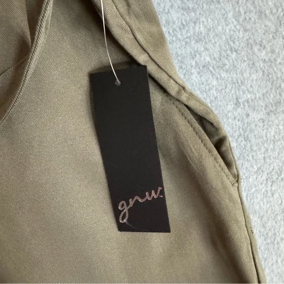 NWT GNW‎ Olive Green Wide Leg Culottes Flowy Tie Front Crops With Elastic Waist - Picture 3 of 12